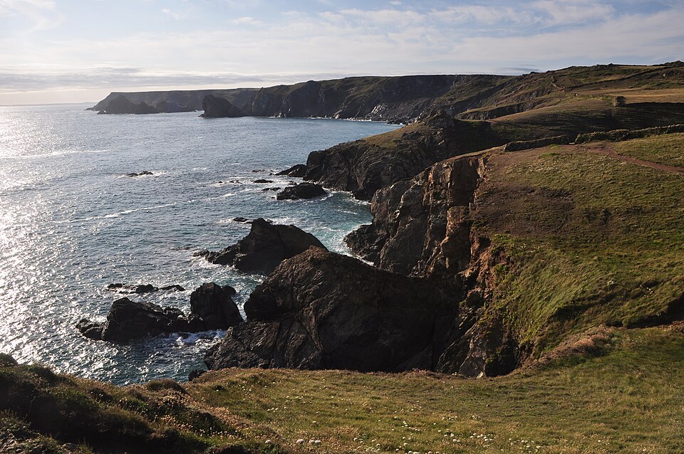 Rocky coastal landscape in Cornwall