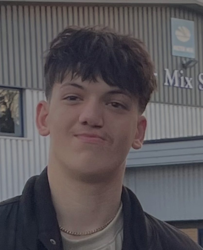 Theo Phillips, removal porter at Zeus Removals